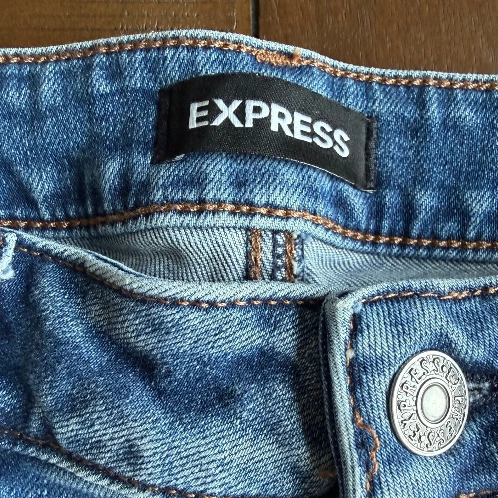 Express Conscious Edit Slim Ankle Jeans Medium Wash Size 31 / 12